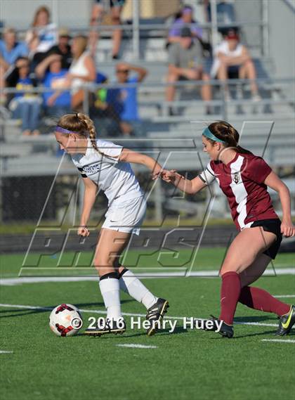 Thumbnail 1 in Klein vs Round Rock (UIL 6A Regional Quarterfinal) photogallery.
