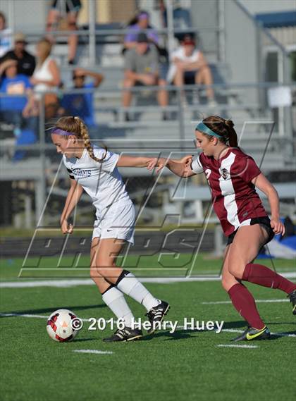 Thumbnail 3 in Klein vs Round Rock (UIL 6A Regional Quarterfinal) photogallery.