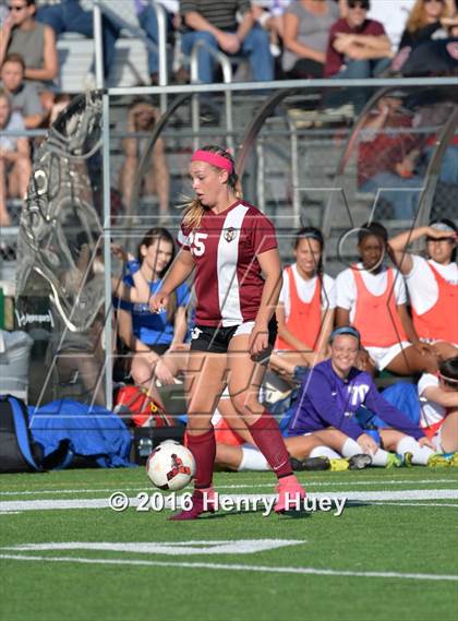 Thumbnail 3 in Klein vs Round Rock (UIL 6A Regional Quarterfinal) photogallery.