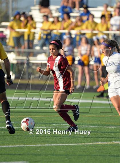 Thumbnail 3 in Klein vs Round Rock (UIL 6A Regional Quarterfinal) photogallery.