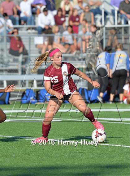 Thumbnail 1 in Klein vs Round Rock (UIL 6A Regional Quarterfinal) photogallery.