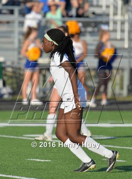 Thumbnail 3 in Klein vs Round Rock (UIL 6A Regional Quarterfinal) photogallery.
