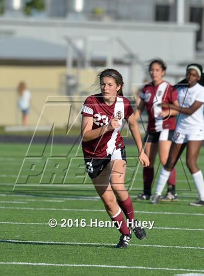 Thumbnail 1 in Klein vs Round Rock (UIL 6A Regional Quarterfinal) photogallery.