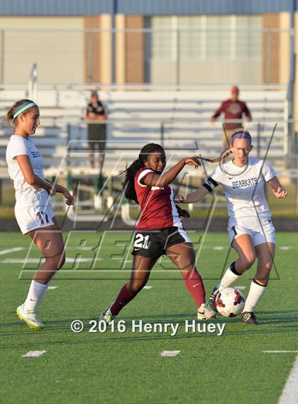 Thumbnail 2 in Klein vs Round Rock (UIL 6A Regional Quarterfinal) photogallery.