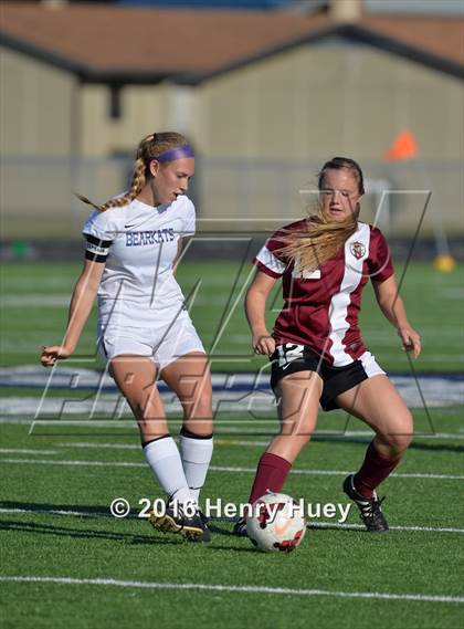 Thumbnail 2 in Klein vs Round Rock (UIL 6A Regional Quarterfinal) photogallery.