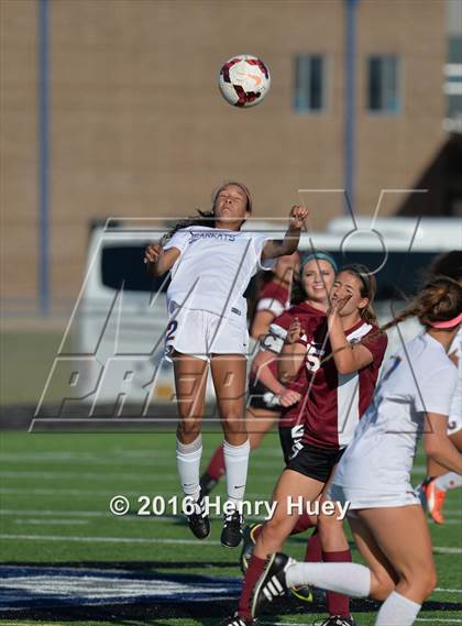 Thumbnail 1 in Klein vs Round Rock (UIL 6A Regional Quarterfinal) photogallery.
