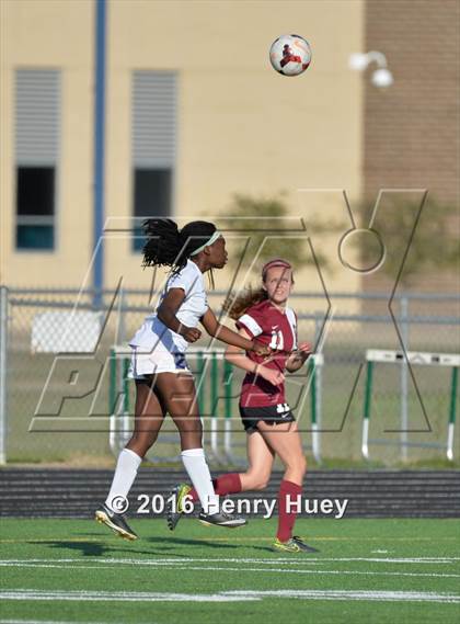 Thumbnail 1 in Klein vs Round Rock (UIL 6A Regional Quarterfinal) photogallery.