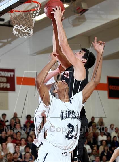 Thumbnail 2 in Harvard-Westlake @ Loyola photogallery.