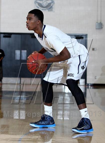 Thumbnail 2 in Harvard-Westlake @ Loyola photogallery.