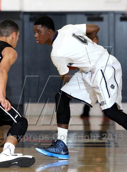 Thumbnail 1 in Harvard-Westlake @ Loyola photogallery.