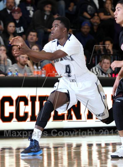 Thumbnail 2 in Harvard-Westlake @ Loyola photogallery.