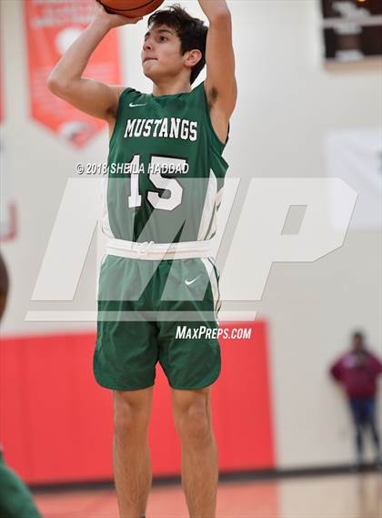 Thumbnail 3 in Lakewood Ranch v Pebblebrook (Prep Hoops Sun Bash) photogallery.