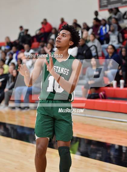 Thumbnail 2 in Lakewood Ranch v Pebblebrook (Prep Hoops Sun Bash) photogallery.