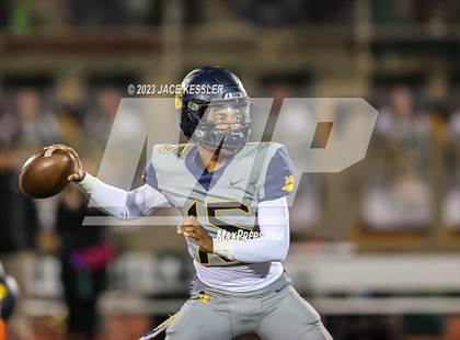 Thumbnail 3 in Warren vs. St. Bonaventure (CIF-SS D3 Final) photogallery.