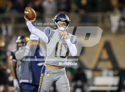Thumbnail 3 in Warren vs. St. Bonaventure (CIF-SS D3 Final) photogallery.