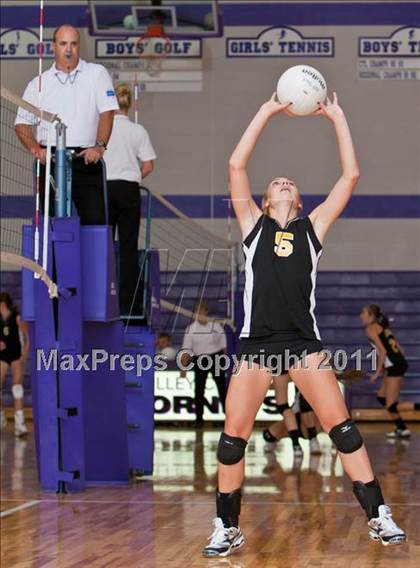 Thumbnail 2 in Andale vs. Valley Center photogallery.