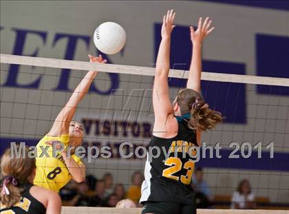 Thumbnail 3 in Andale vs. Valley Center photogallery.