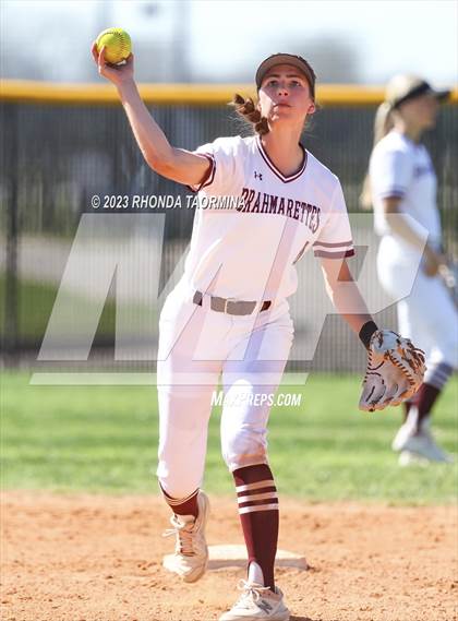 Thumbnail 1 in East Bernard vs. Foster photogallery.