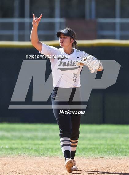 Thumbnail 3 in East Bernard vs. Foster photogallery.