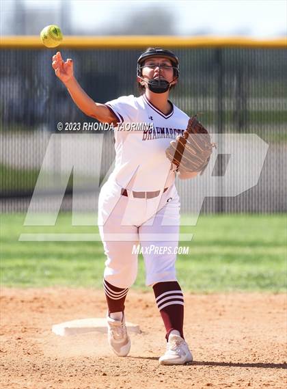 Thumbnail 2 in East Bernard vs. Foster photogallery.
