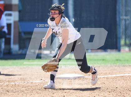 Thumbnail 2 in East Bernard vs. Foster photogallery.