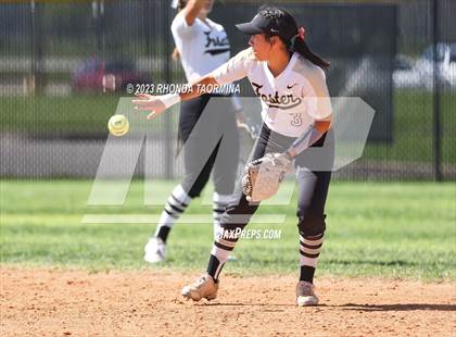 Thumbnail 1 in East Bernard vs. Foster photogallery.