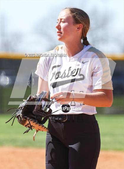 Thumbnail 2 in East Bernard vs. Foster photogallery.
