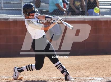 Thumbnail 3 in East Bernard vs. Foster photogallery.