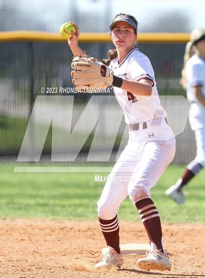 Thumbnail 3 in East Bernard vs. Foster photogallery.