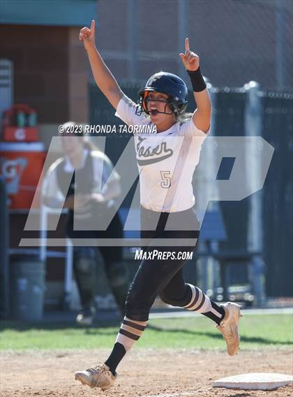 Thumbnail 3 in East Bernard vs. Foster photogallery.