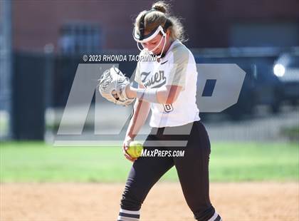 Thumbnail 3 in East Bernard vs. Foster photogallery.