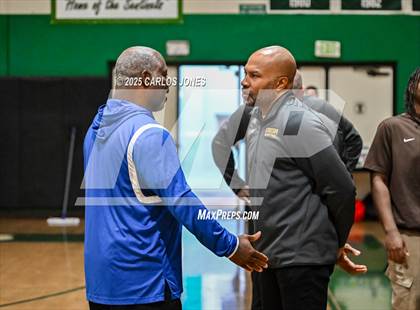 Thumbnail 2 in Crespi vs. George Washington Prep photogallery.