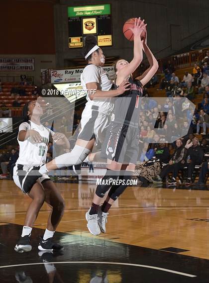 Thumbnail 1 in St. Mary's vs. Folsom (CIF SJS D1 Final) photogallery.