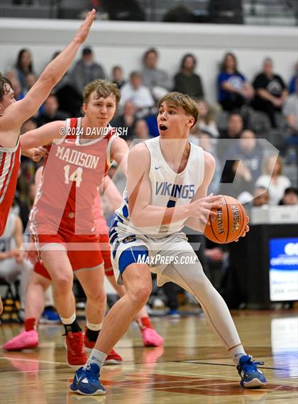 Thumbnail 3 in Madison vs. Coeur d'Alene (IHSAA 5A Third Place) photogallery.