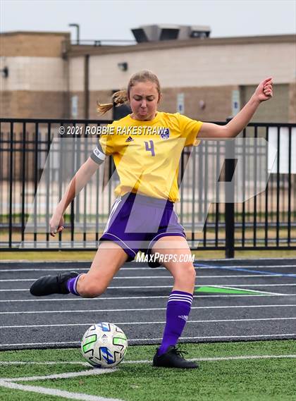 Thumbnail 1 in Farmersville vs. Community (Kaufman Tournament) photogallery.