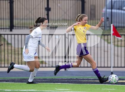 Thumbnail 2 in Farmersville vs. Community (Kaufman Tournament) photogallery.