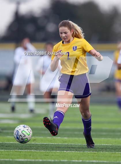 Thumbnail 3 in Farmersville vs. Community (Kaufman Tournament) photogallery.