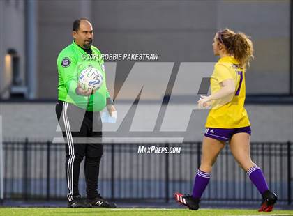 Thumbnail 1 in Farmersville vs. Community (Kaufman Tournament) photogallery.