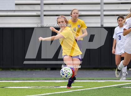 Thumbnail 1 in Farmersville vs. Community (Kaufman Tournament) photogallery.