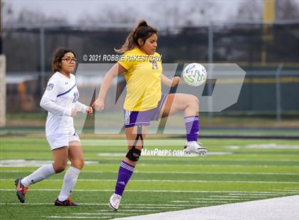 Thumbnail 1 in Farmersville vs. Community (Kaufman Tournament) photogallery.