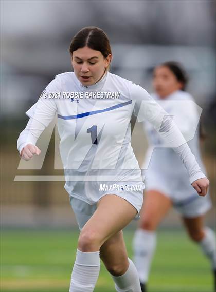 Thumbnail 3 in Farmersville vs. Community (Kaufman Tournament) photogallery.