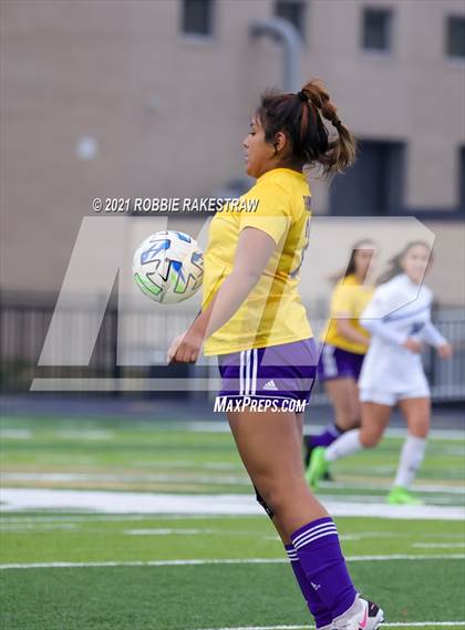 Thumbnail 1 in Farmersville vs. Community (Kaufman Tournament) photogallery.