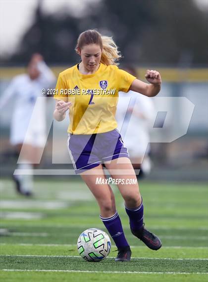 Thumbnail 2 in Farmersville vs. Community (Kaufman Tournament) photogallery.