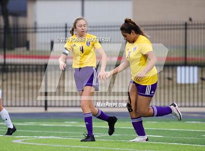 Thumbnail 3 in Farmersville vs. Community (Kaufman Tournament) photogallery.