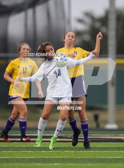 Thumbnail 3 in Farmersville vs. Community (Kaufman Tournament) photogallery.