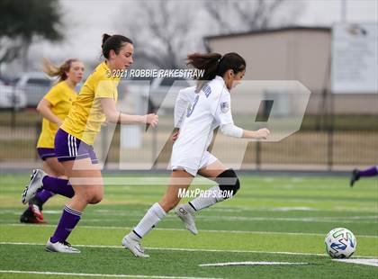 Thumbnail 1 in Farmersville vs. Community (Kaufman Tournament) photogallery.