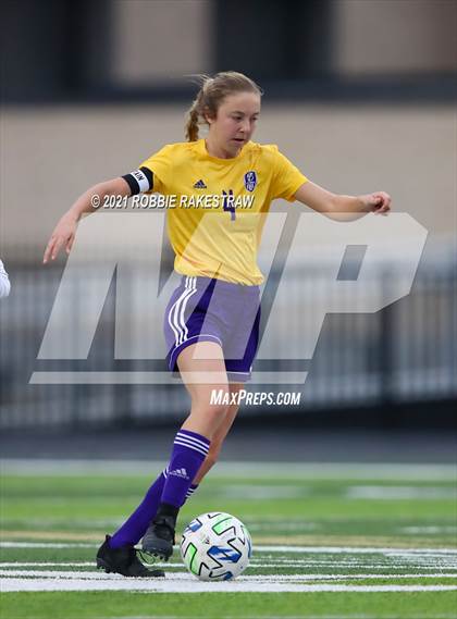 Thumbnail 3 in Farmersville vs. Community (Kaufman Tournament) photogallery.