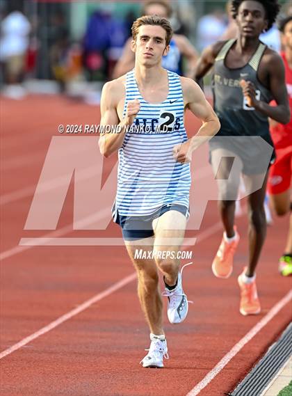 Thumbnail 1 in IHSAA Pike Regional (1600 Meter)  photogallery.