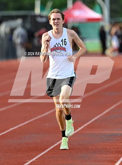 Thumbnail 3 in IHSAA Pike Regional (1600 Meter)  photogallery.