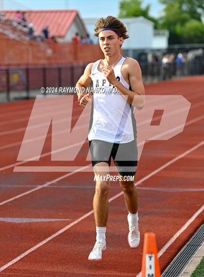 Thumbnail 1 in IHSAA Pike Regional (1600 Meter)  photogallery.